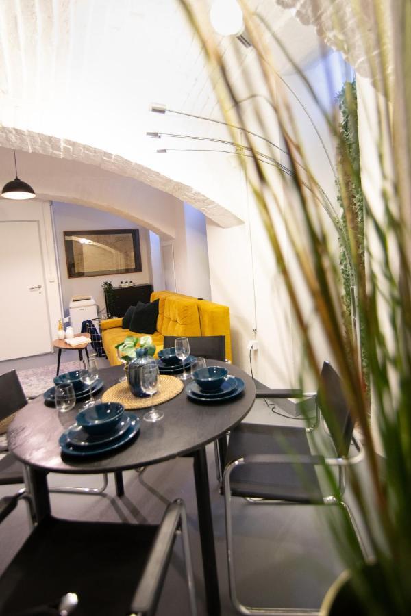 Trendy Souterrain Loft - Near City Center Wenen Buitenkant foto